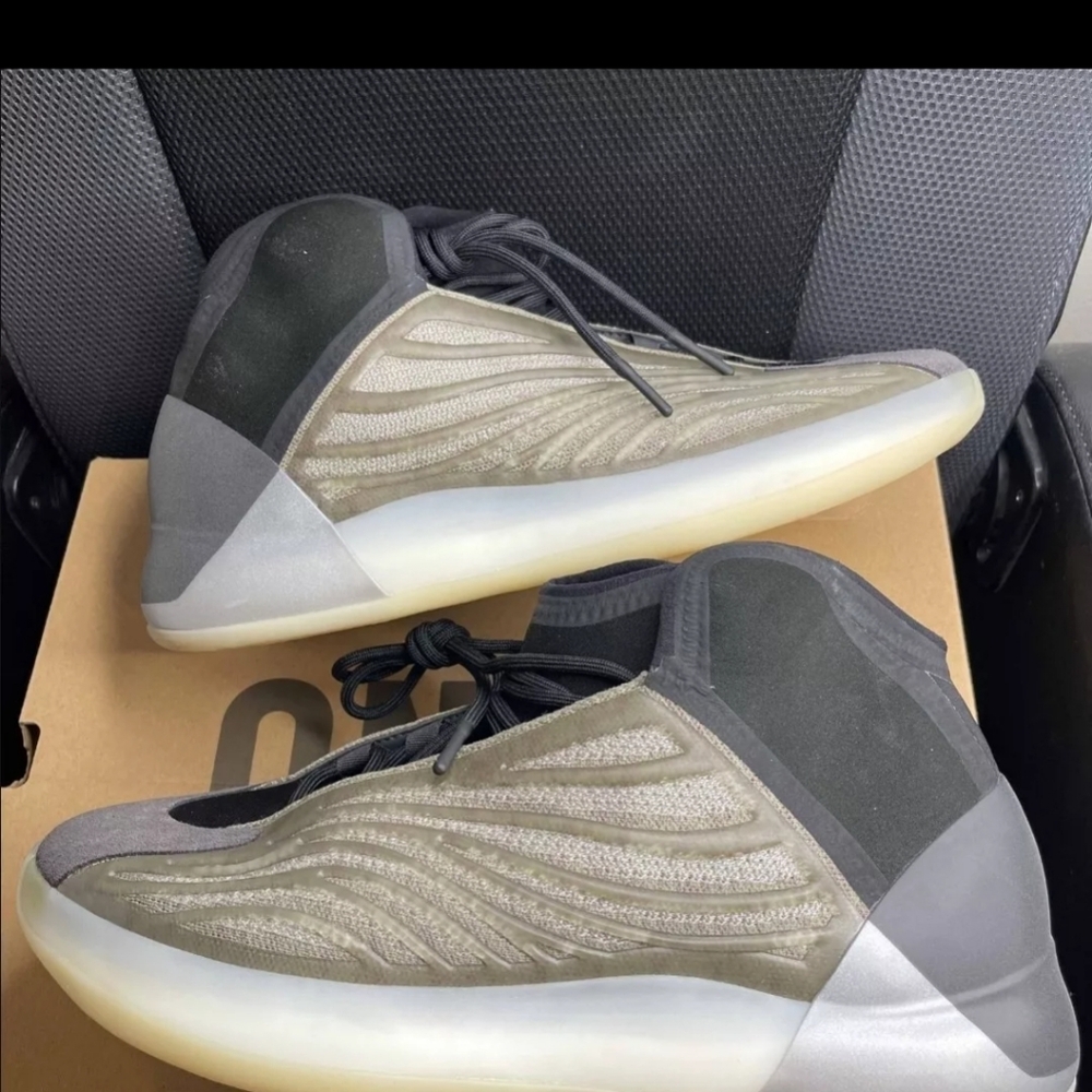 Authentic Size 13.5 - Adidas Yeezy Quantum Barium Ye